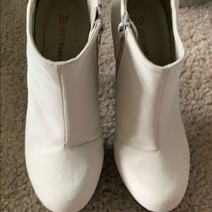 Women’s boot, size 7.5